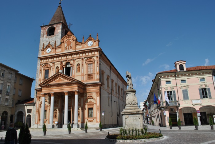 La festa patronale di San Bartolomeo a Borgomanero  lunedì 24 agosto