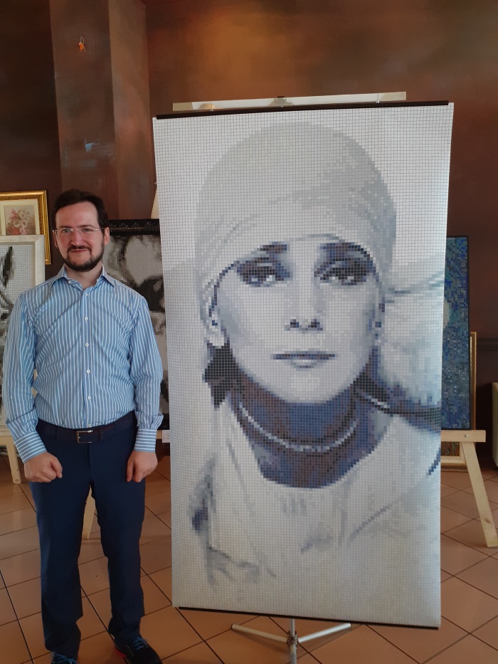 Svelato il bozzetto dedicato a  Valentina Cortese, che sarà esposto a Legro d’Orta
