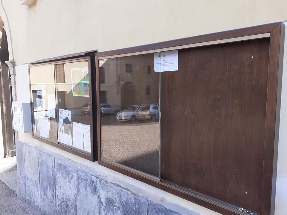 Maggiora, in municipio un nuovo spazio per l’affissione di annunci