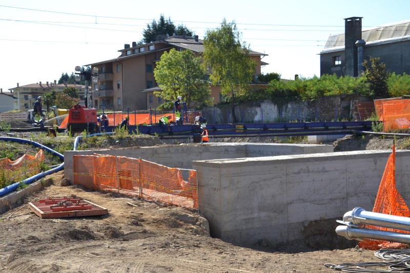 A Borgomanero i lavori ai sottopassi ferroviari procedono celermente