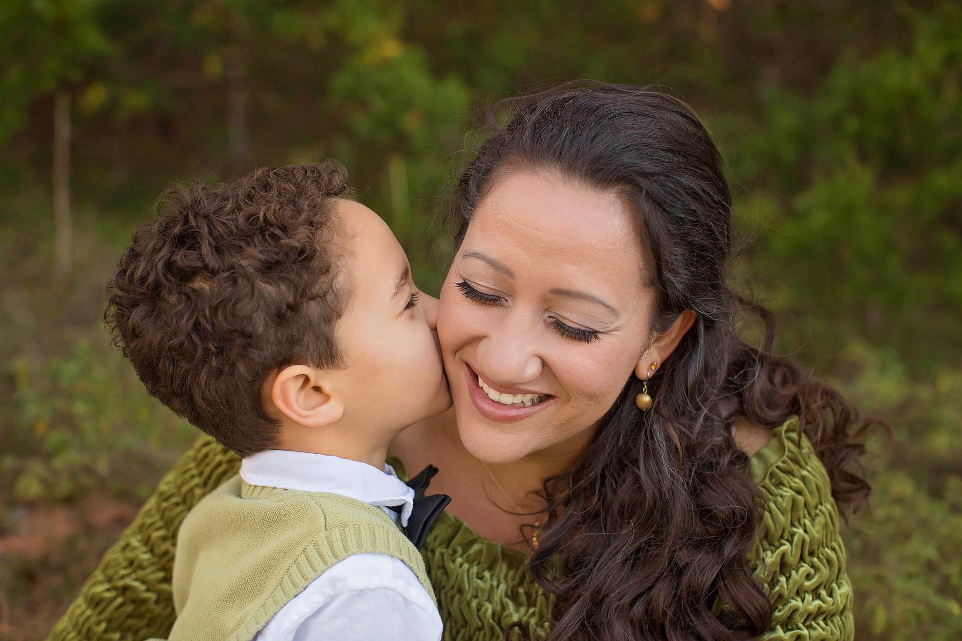 Perchè i figli non devono avere anche il cognome della madre?