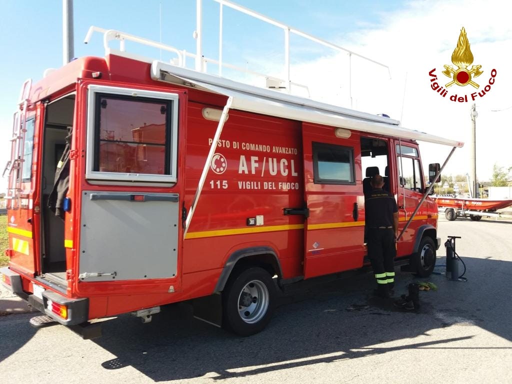 Vinzaglio, maltempo: i Vigili del fuoco aiutano le persone a recuperare i propri beni