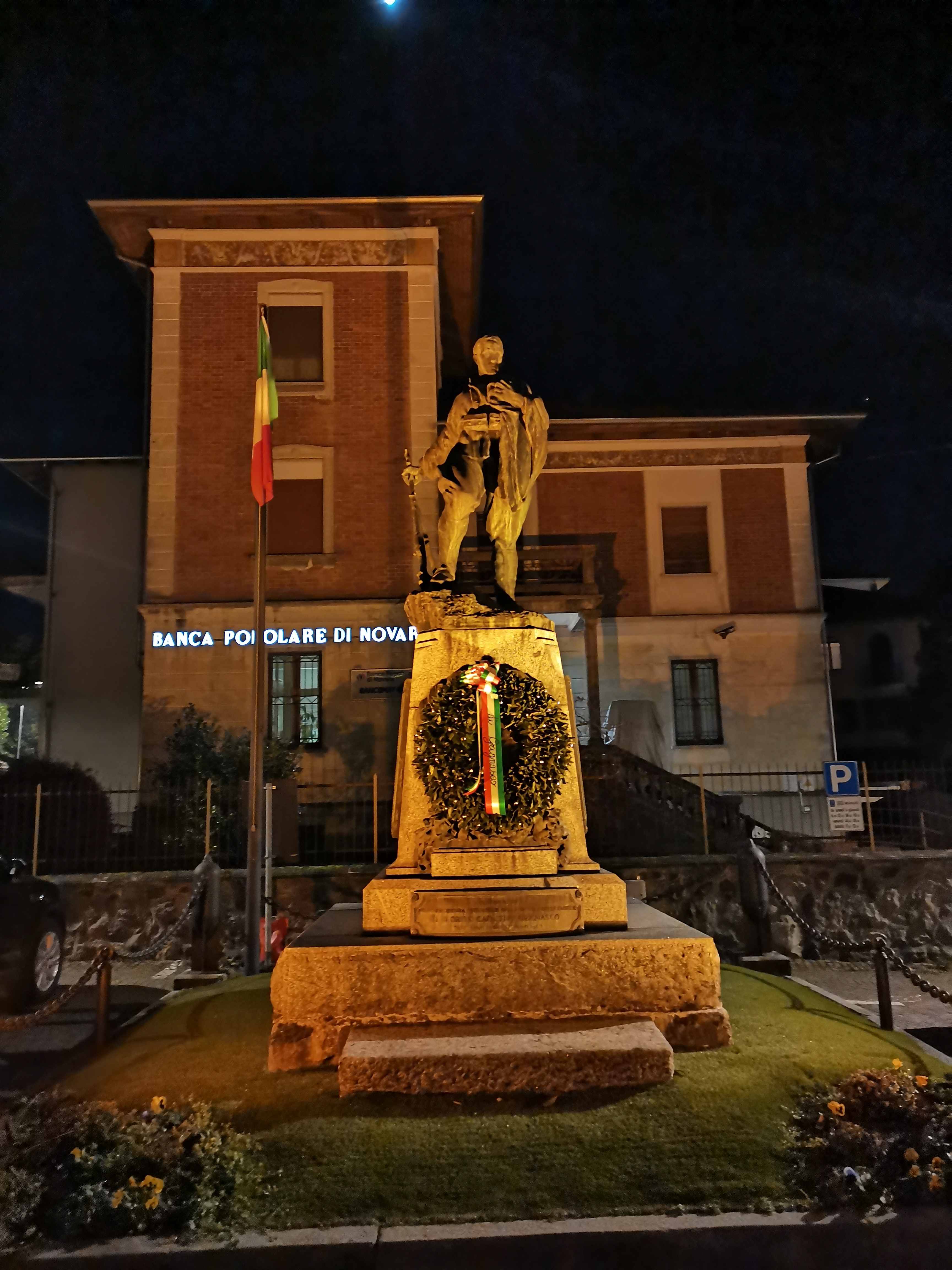 Grignasco e Prato Sesia si colorano d’arancione, ad Ara panchina rossa