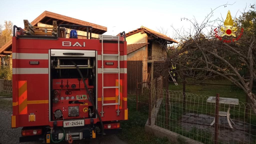 Incendio a Castelletto Ticino