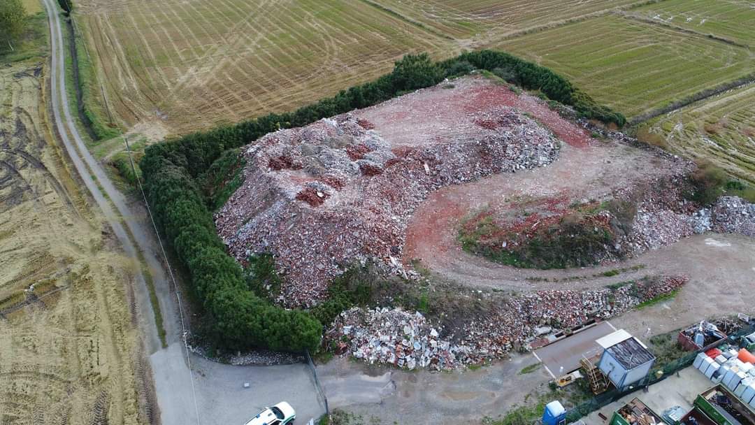 Sillavengo: sequestrata discarica abusiva