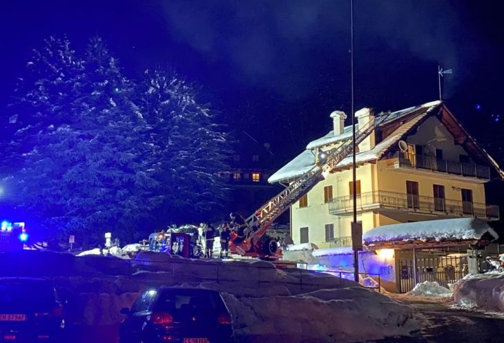 Craveggia: incendio in una villetta