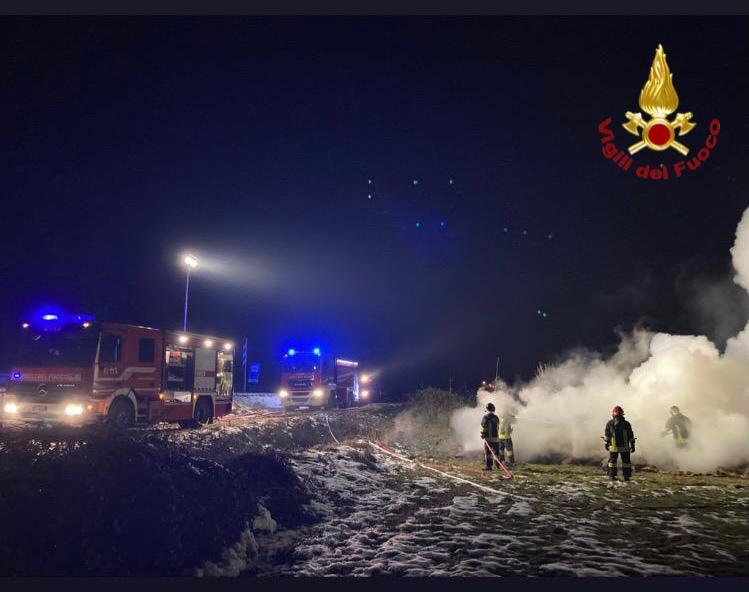 San Pietro Mosezzo: incendio in un campo