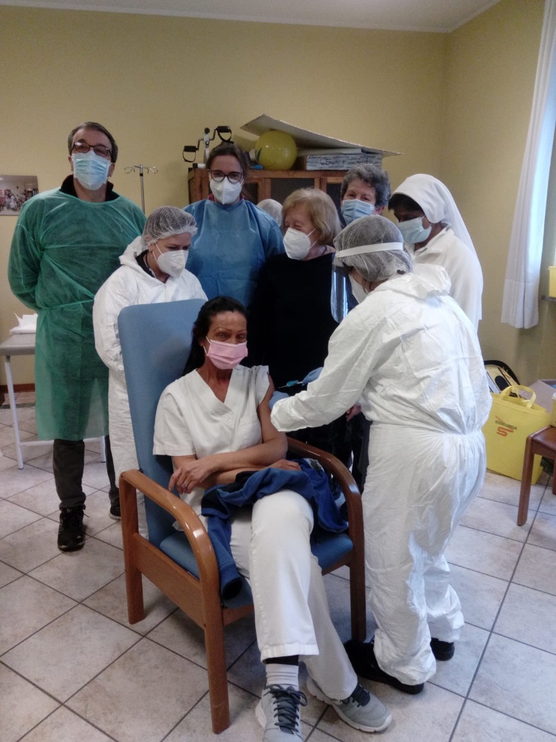 Vaccinazioni alla casa famiglia Don Vincenzo Annchini di Santo Stefano di Borgomanero