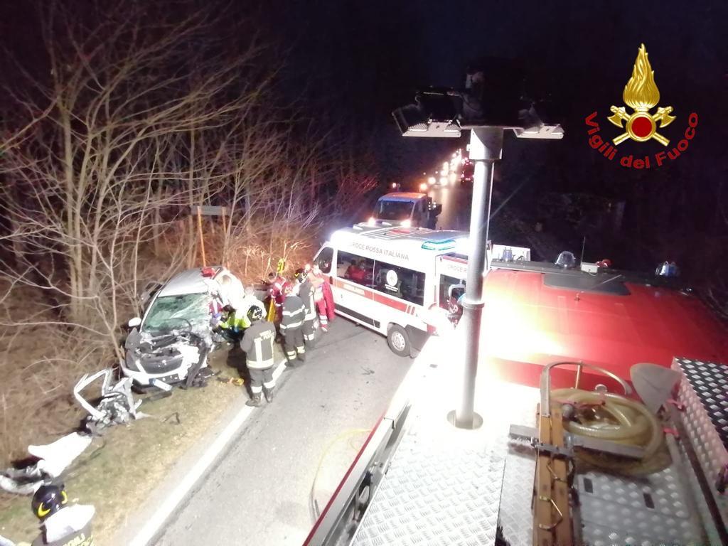 Incidente tra due auto a Borgomanero