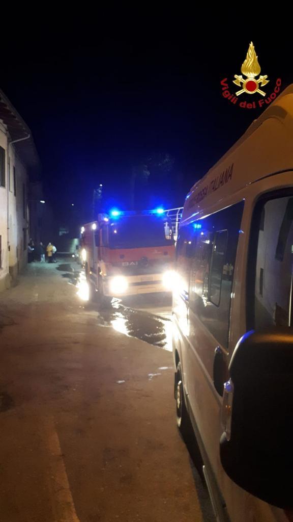 Fiamme da una mansarda a Borgo Ticino
