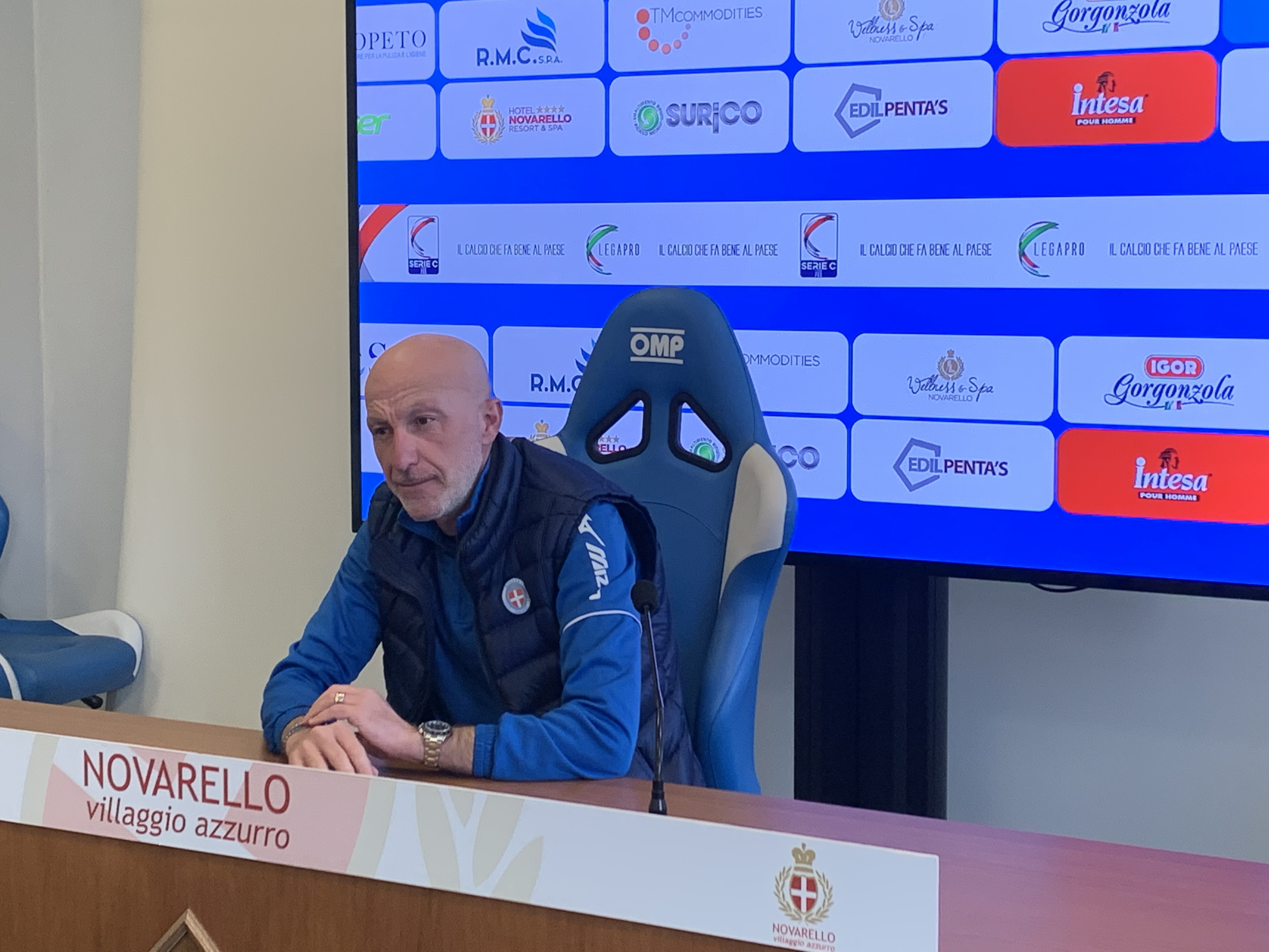 Banchieri alla vigilia del match col Renate: «Play off? Pensiamo solo ai punti salvezza»