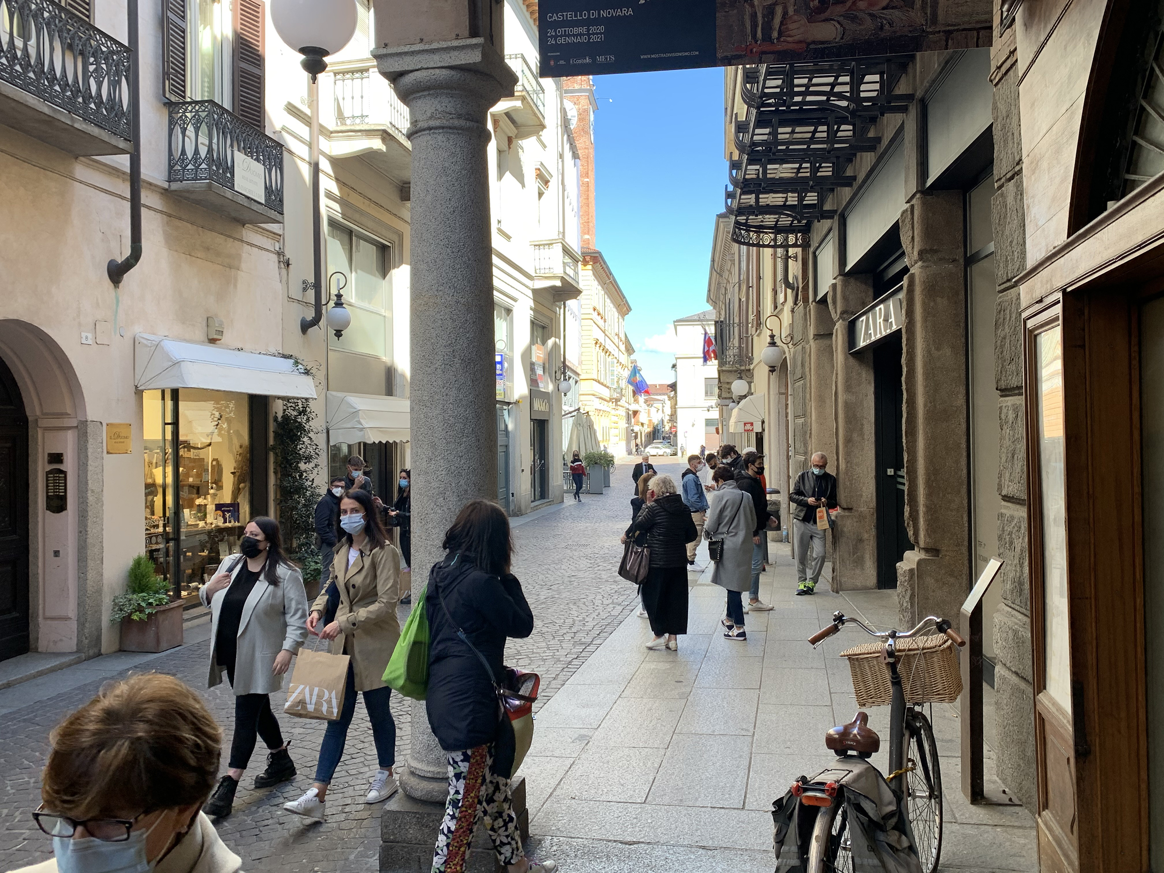 Zona arancione, riapertura dei negozi: «Non vedevamo l’ora di ‘riabbracciare’ i clienti»