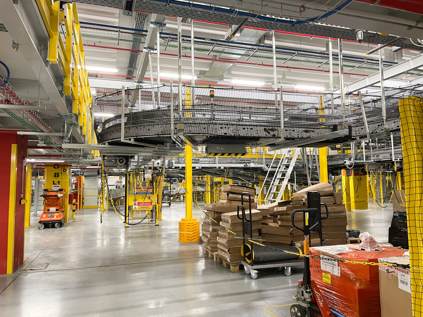 Amazon: come funzionerà e come candidarsi per il magazzino di Novara