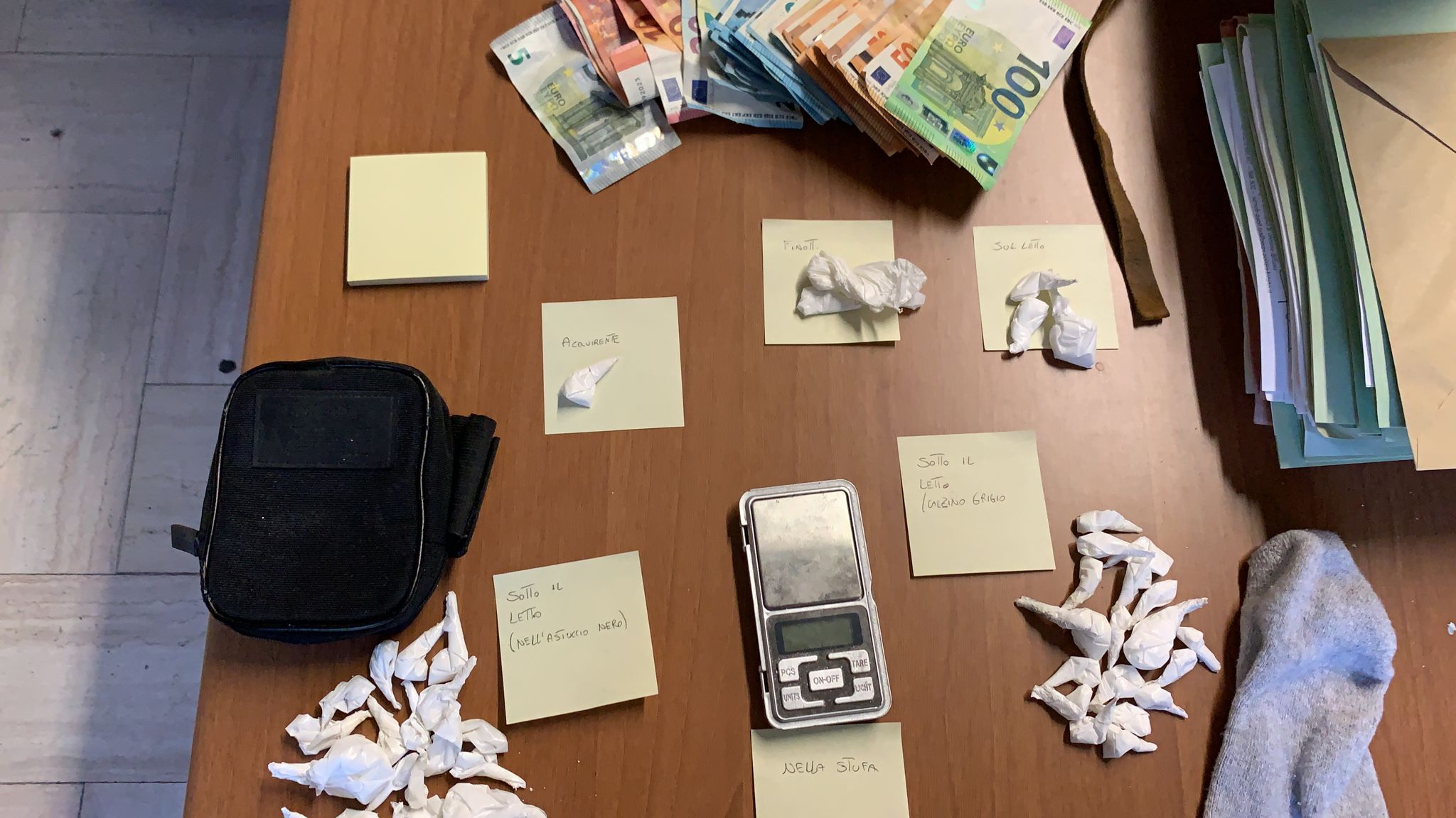 Novara: pur se già sottoposto a misure cautelari, continuava a spacciare. Marocchino arrestato dalla Polizia di Stato