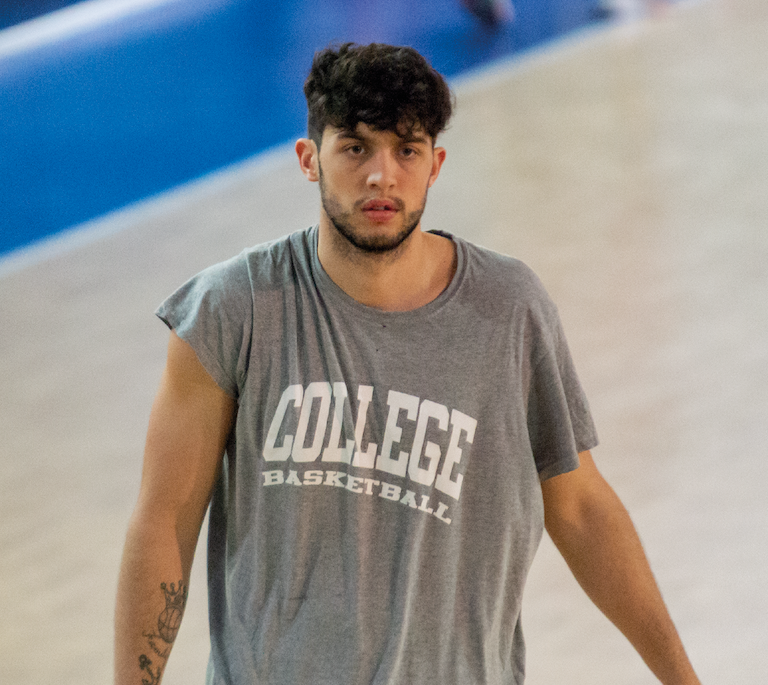 Il capitano Matteo Airaghi è il primo confermato in casa college Basket Borgomanero