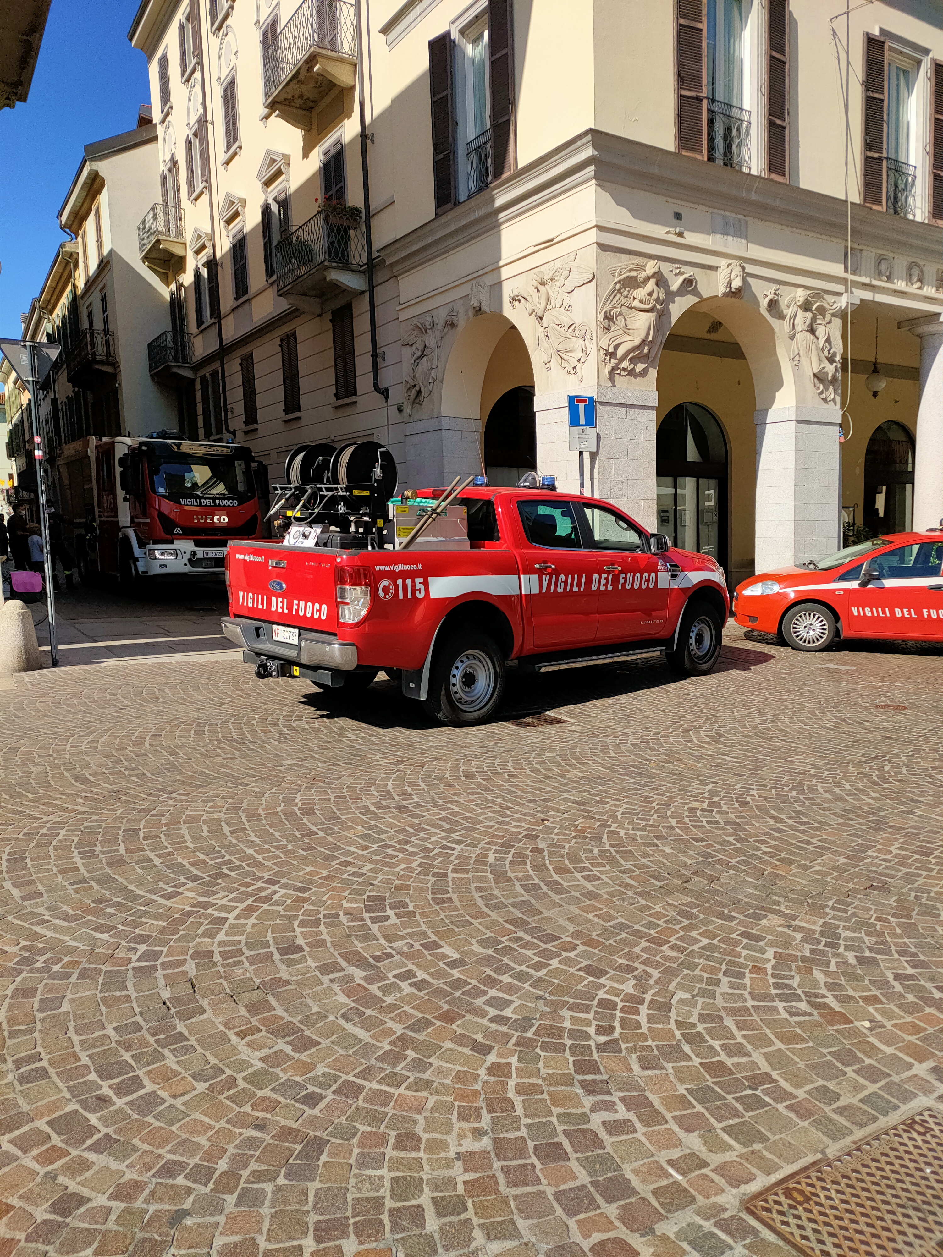 Novara: principio d’incendio al Borsa