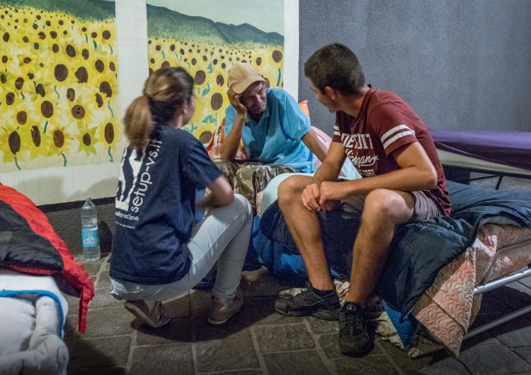 Rifugiati: da chiusura  e attenzione sospettosa alla vera accoglienza
