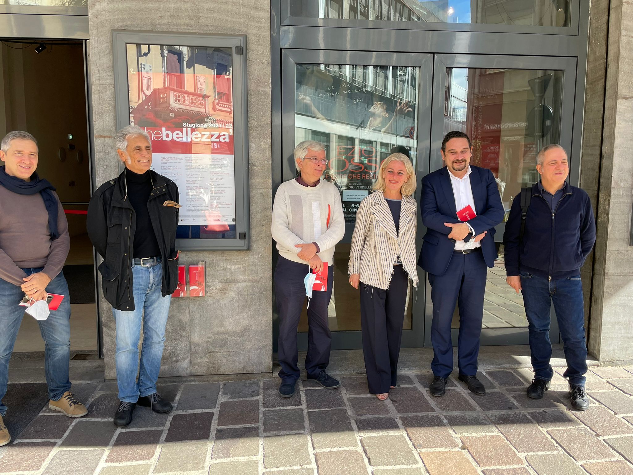 Quinta stagione al via per il teatro Faraggiana: attesi Ugo Pagliai, Paola Gassman e Rocco Papaleo