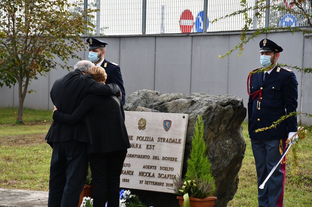 Novara ha ricordato l’agente Nicola Scafidi, a cinque anni dalla sua scomparsa