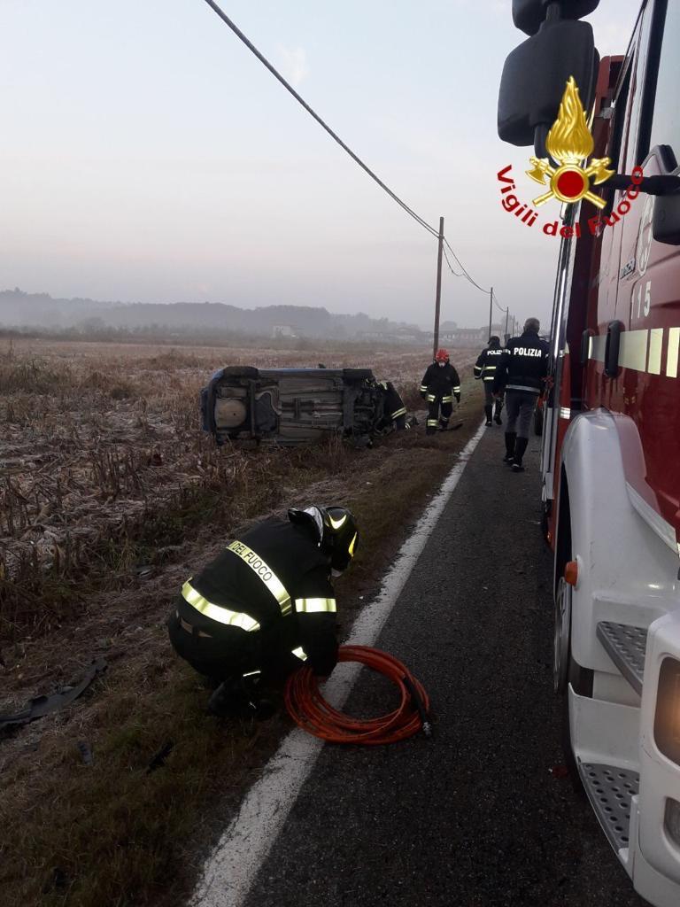 Cavaglietto: 15enne muore in un incidente stradale, grave la madre