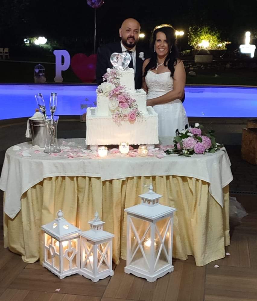 Coppia novarese, Paola e Silvio, alla trasmissione cult “Quattro matrimoni”