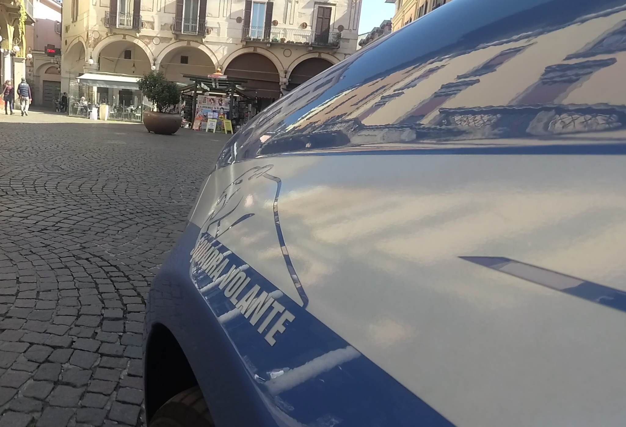 Tre arresti da parte della Polizia per resistenza e lesioni a pubblico ufficiale