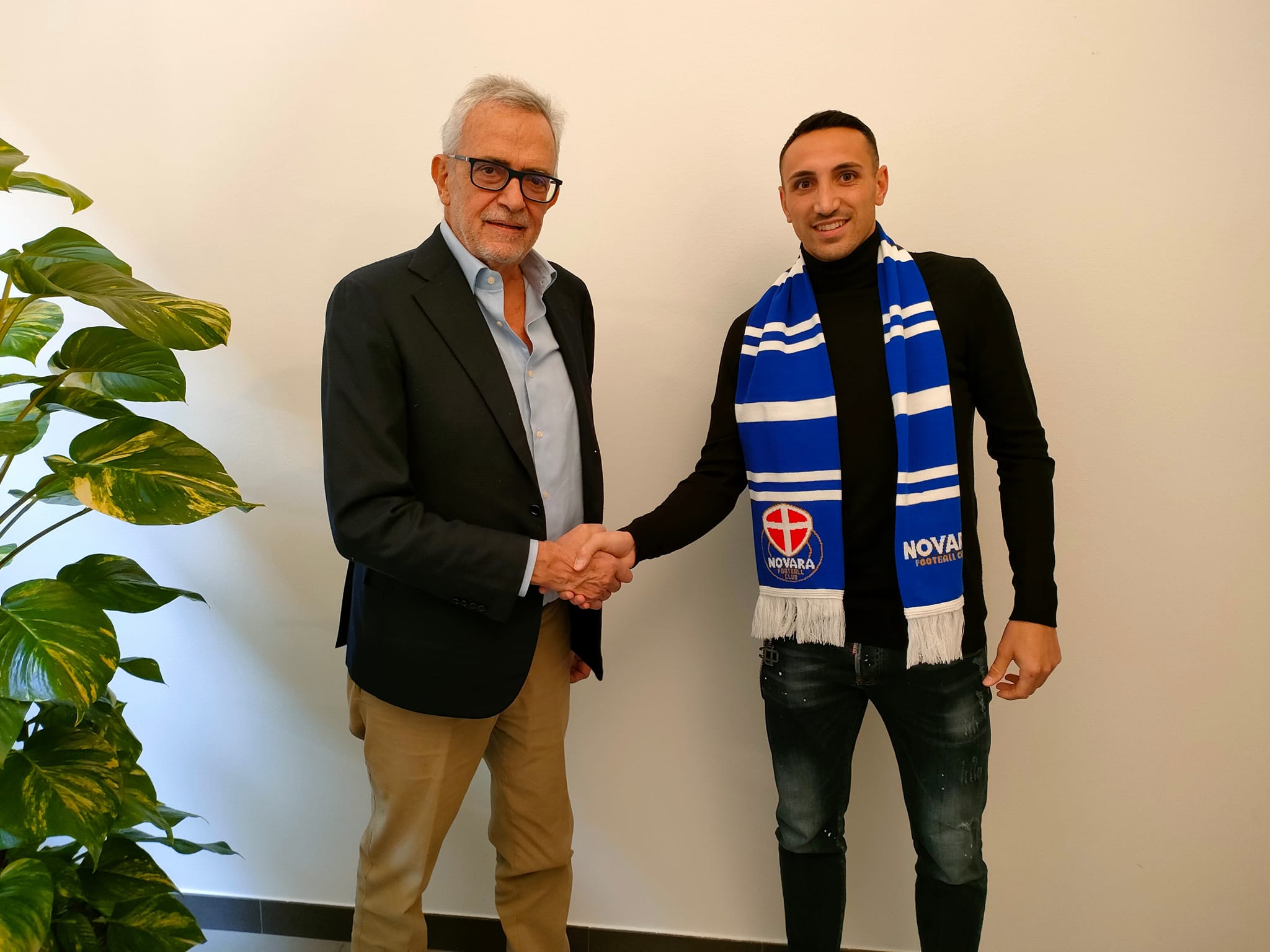 Novara, ufficiale l’arrivo dell’attacante Vincenzo Alfiero