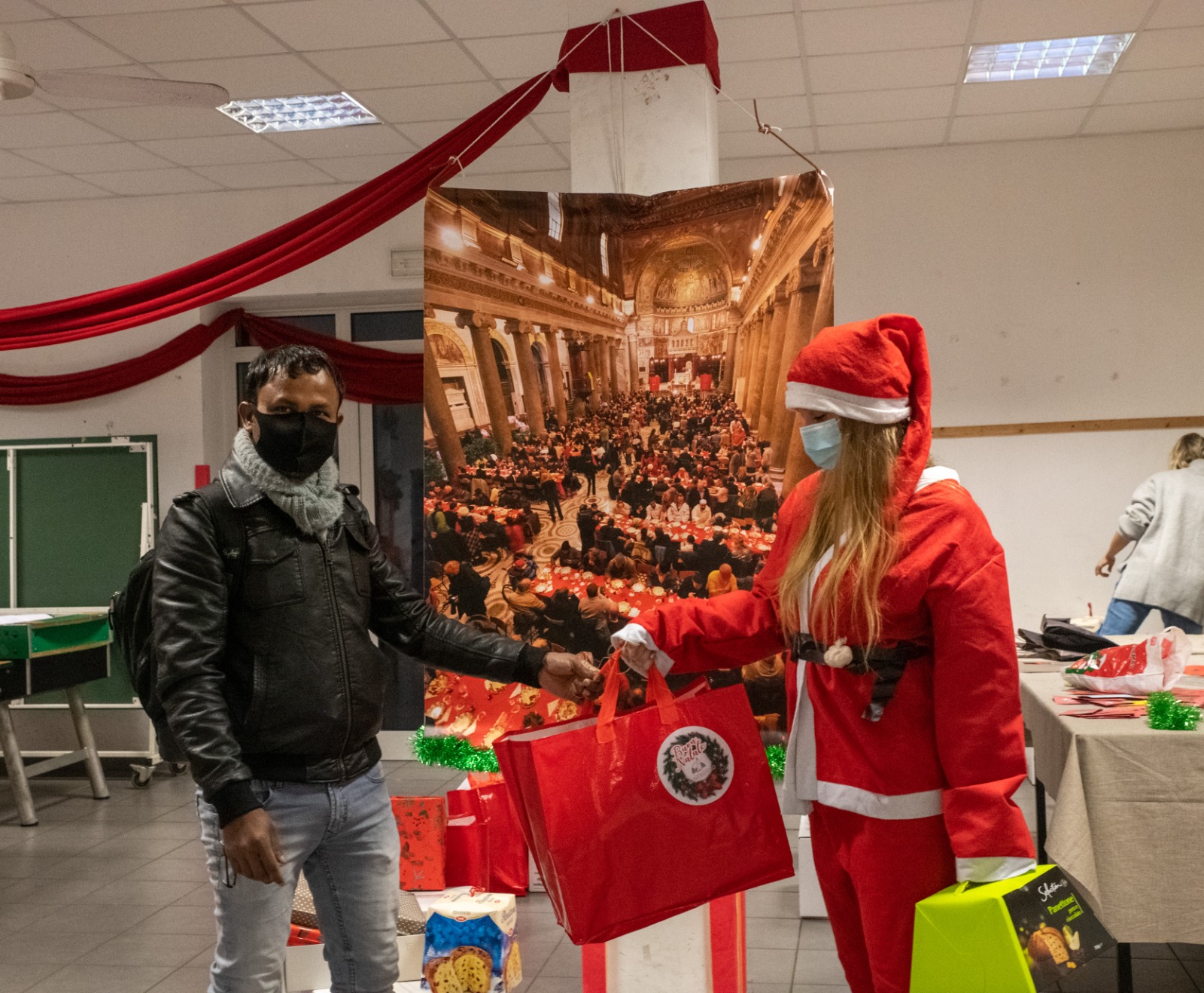 Pranzi di Natale per gli ultimi a Novara e Armeno con Sant’Egidio