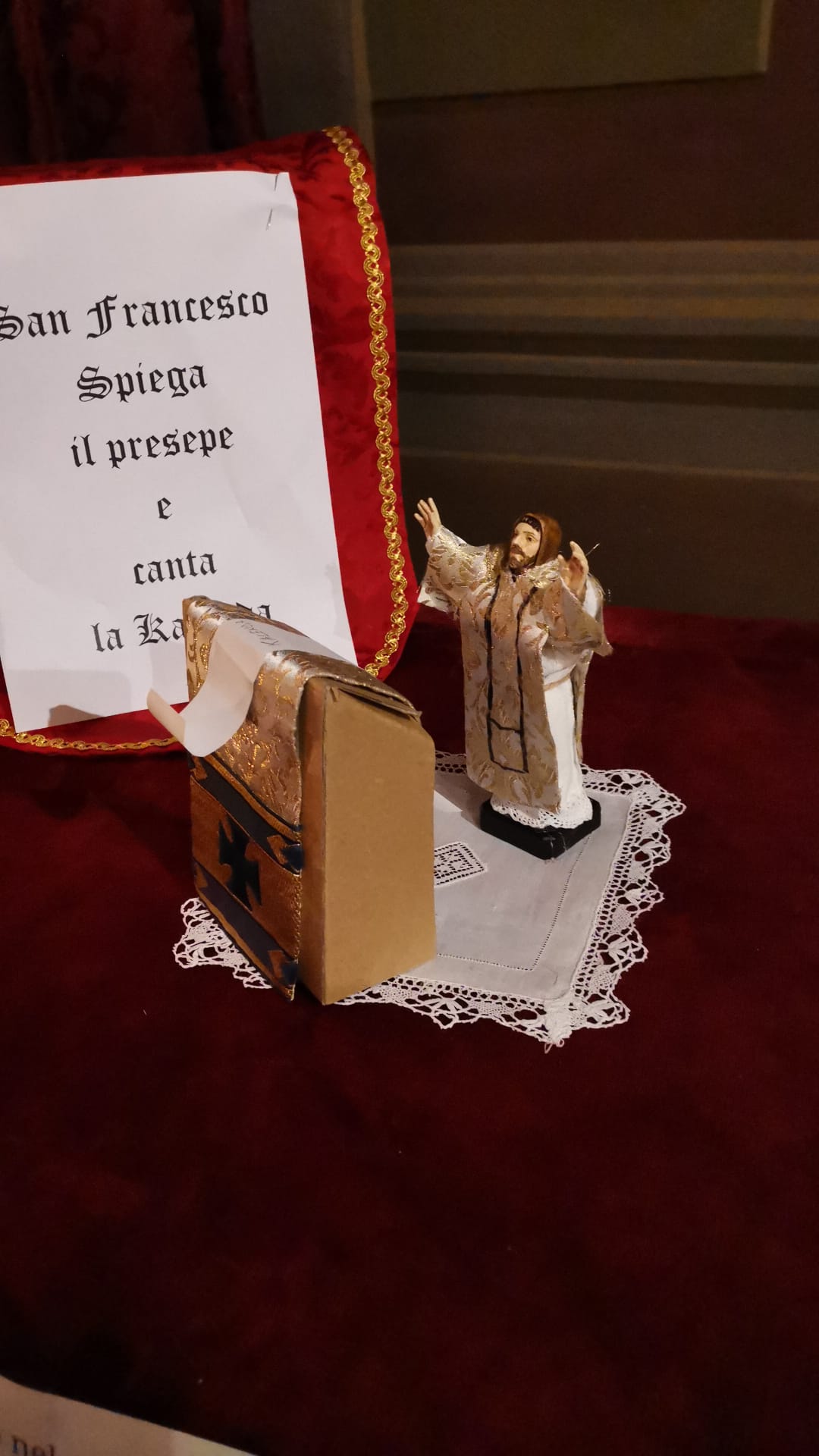 Il presepe della parrocchia di Lumellogno nel nome di San Francesco