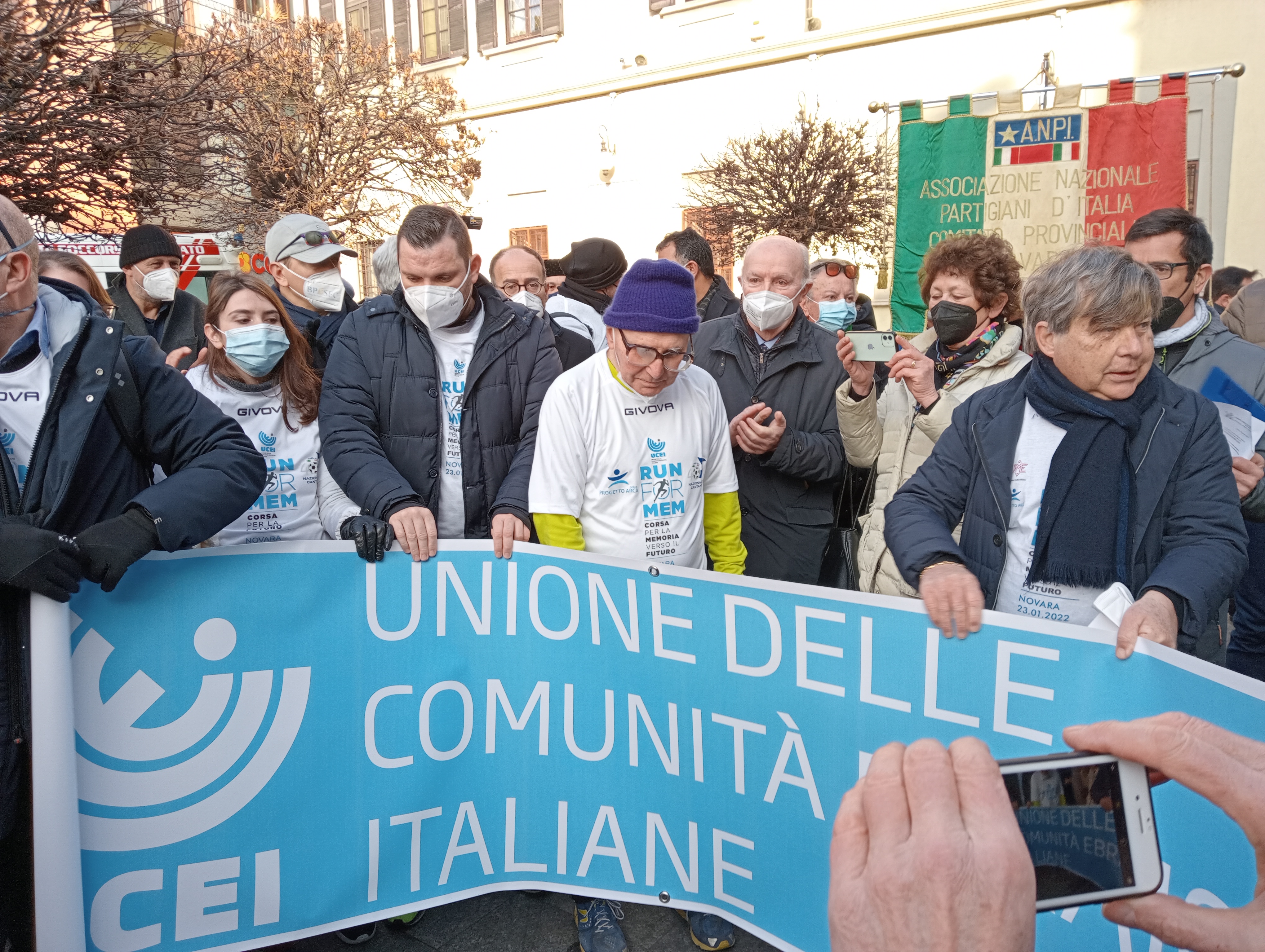“Run for mem”, a Novara, alla Corsa per la Memoria, in 500 per non dimenticare la Shoah