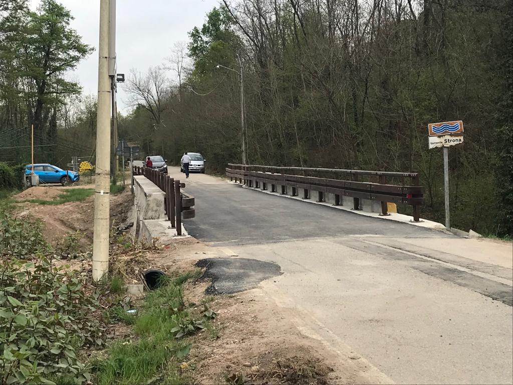 Conclusi i lavori al ponte sullo Strona, riaperta la Traversagna a Boca