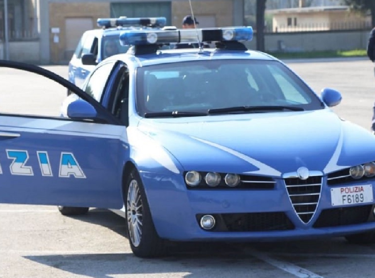Uomo ferito in stazione a Novara: indaga la Polizia di Stato