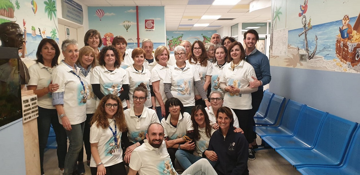 Novara: Pediatria riapre ai volontari con libri, giochi e palloncini