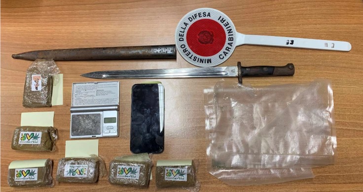 Pombia: giovane italiano arrestato dai Carabinieri per spaccio