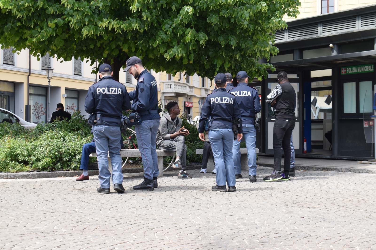 Controllo del territorio a Novara e Trecate con Polizia di Stato e Polizia locale