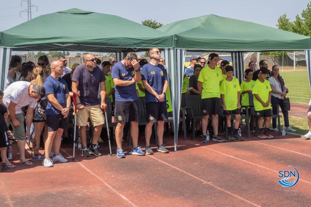 I funerali di Leo Balzaretti a Bellinzago Novarese: adesso gioca nella squadra degli angeli