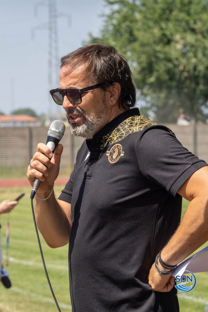 I funerali di Leo Balzaretti a Bellinzago Novarese: adesso gioca nella squadra degli angeli
