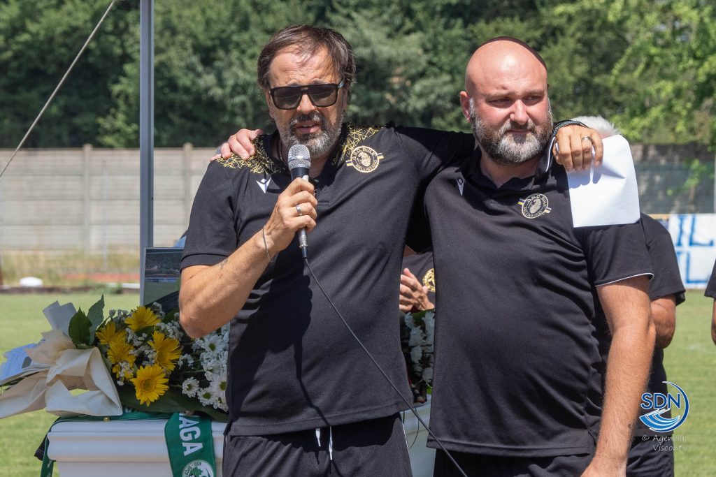 I funerali di Leo Balzaretti a Bellinzago Novarese: adesso gioca nella squadra degli angeli