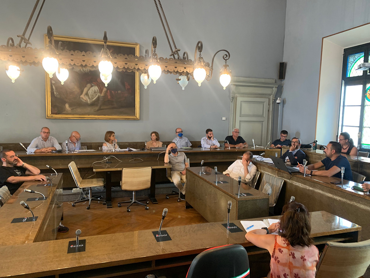 Novara: fototrappole e videocamere per contrastare le discariche abusive