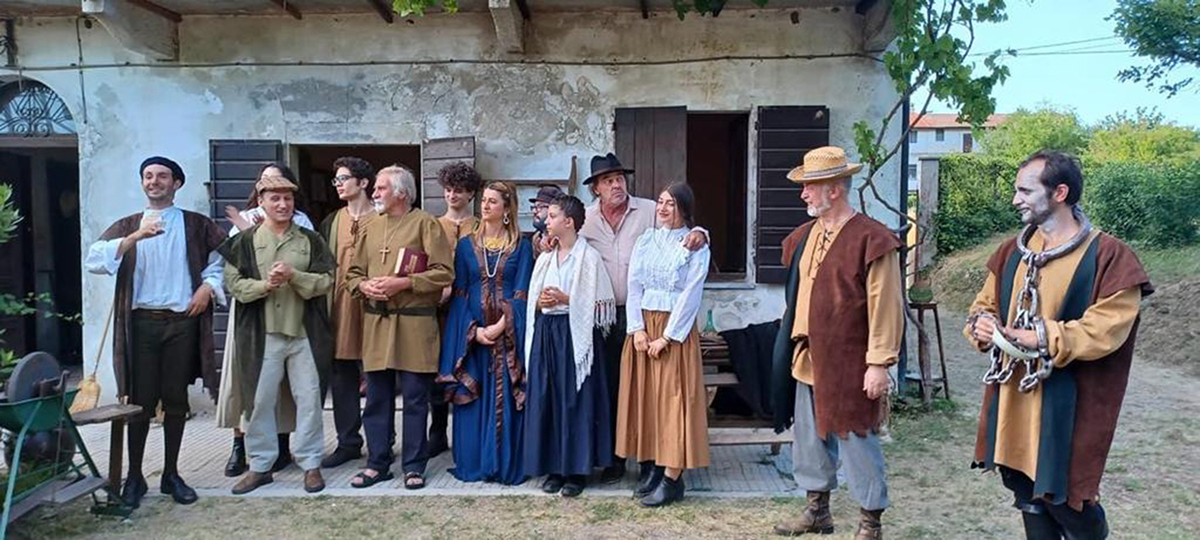 Oleggio: il teatro diventa protagonista in cascina