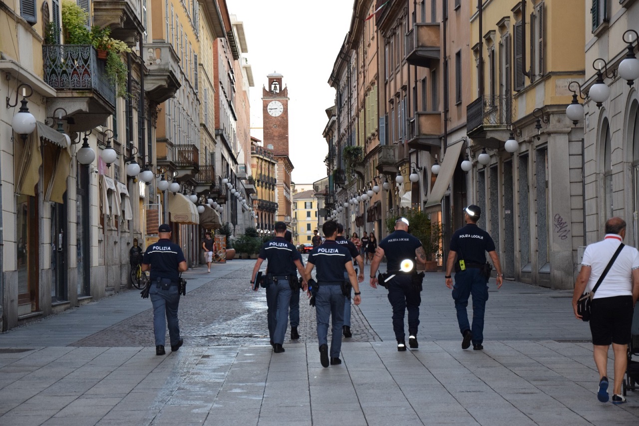 Novara, controlli della Polizia dal centro sino a Sant’Agabio e alla Bicocca