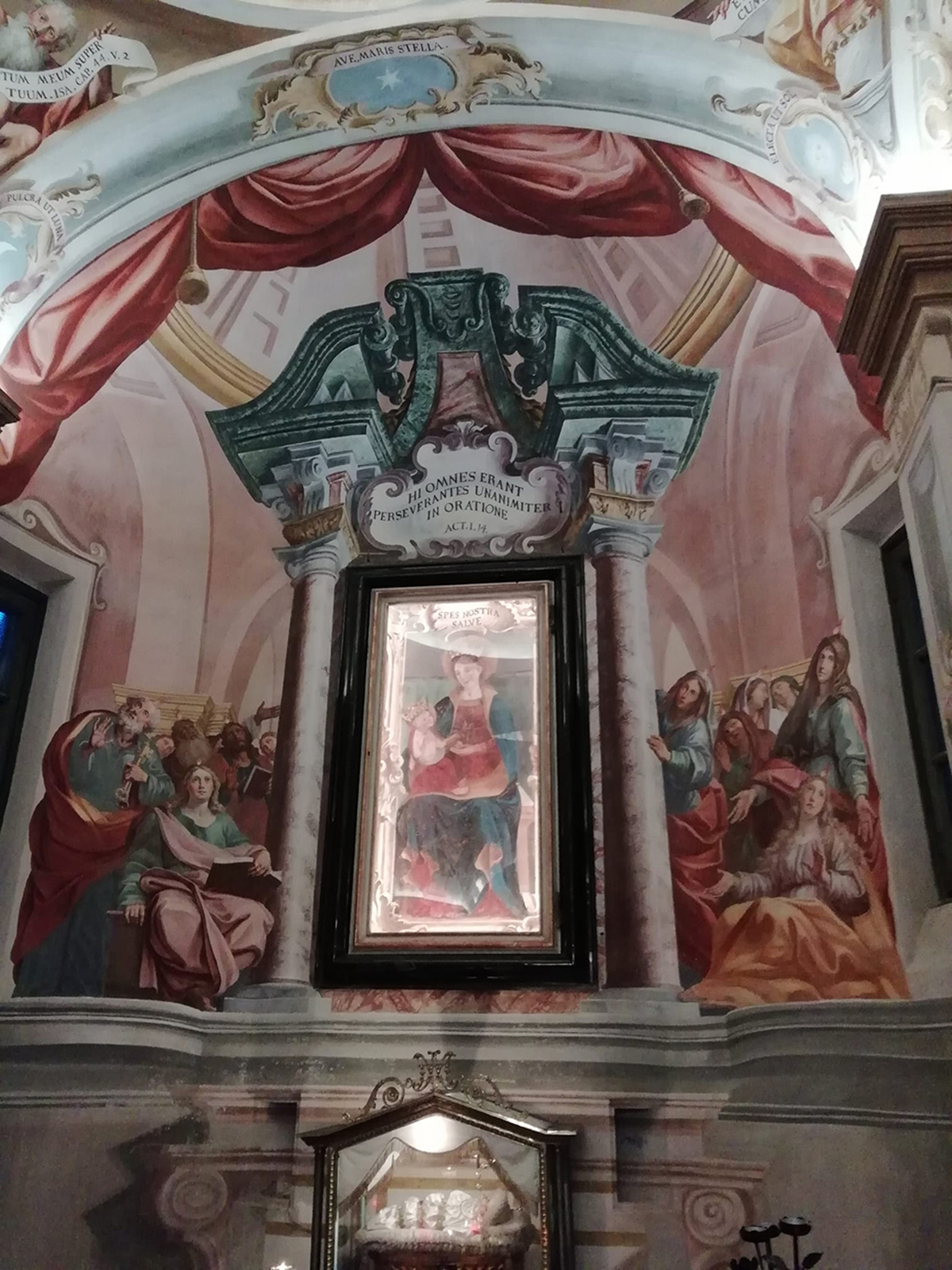 Un pieghevole illustra la storia e le bellezze artistiche del Varallino