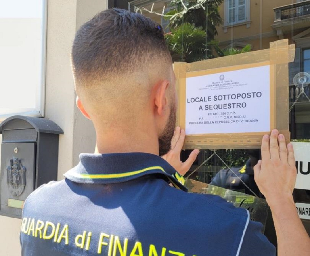 Le Fiamme Gialle di Borgomanero sequestrano ‘compro oro’ abusivo