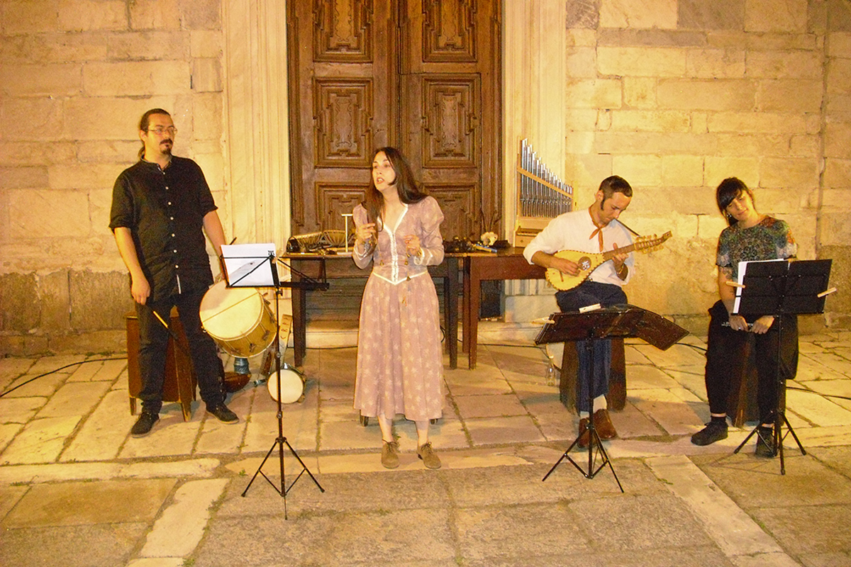 Crevola: la musica medievale dei giullari dell’Ensemble Murmur Mori