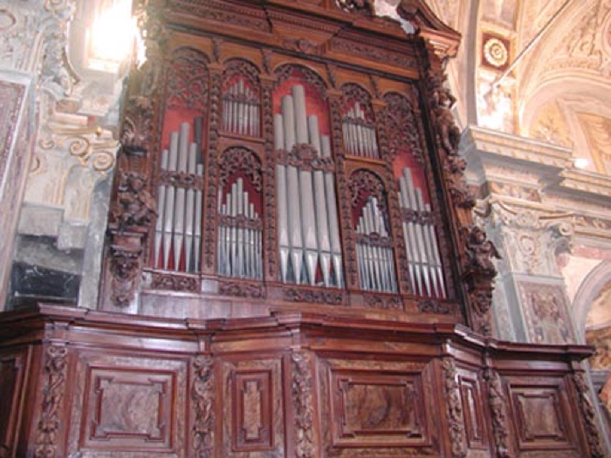 A Bellinzago inaugurato l’organo seicentesco, restaurato grazie a “Vox Organi”