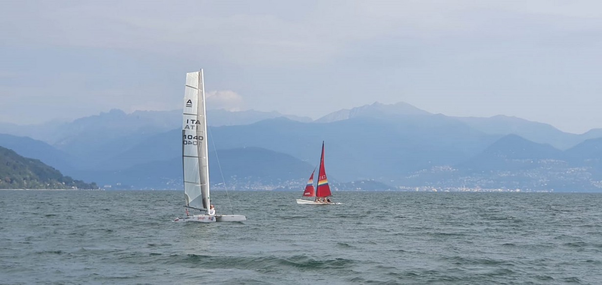 Il lago Maggiore si promuove navigando in barca a vela