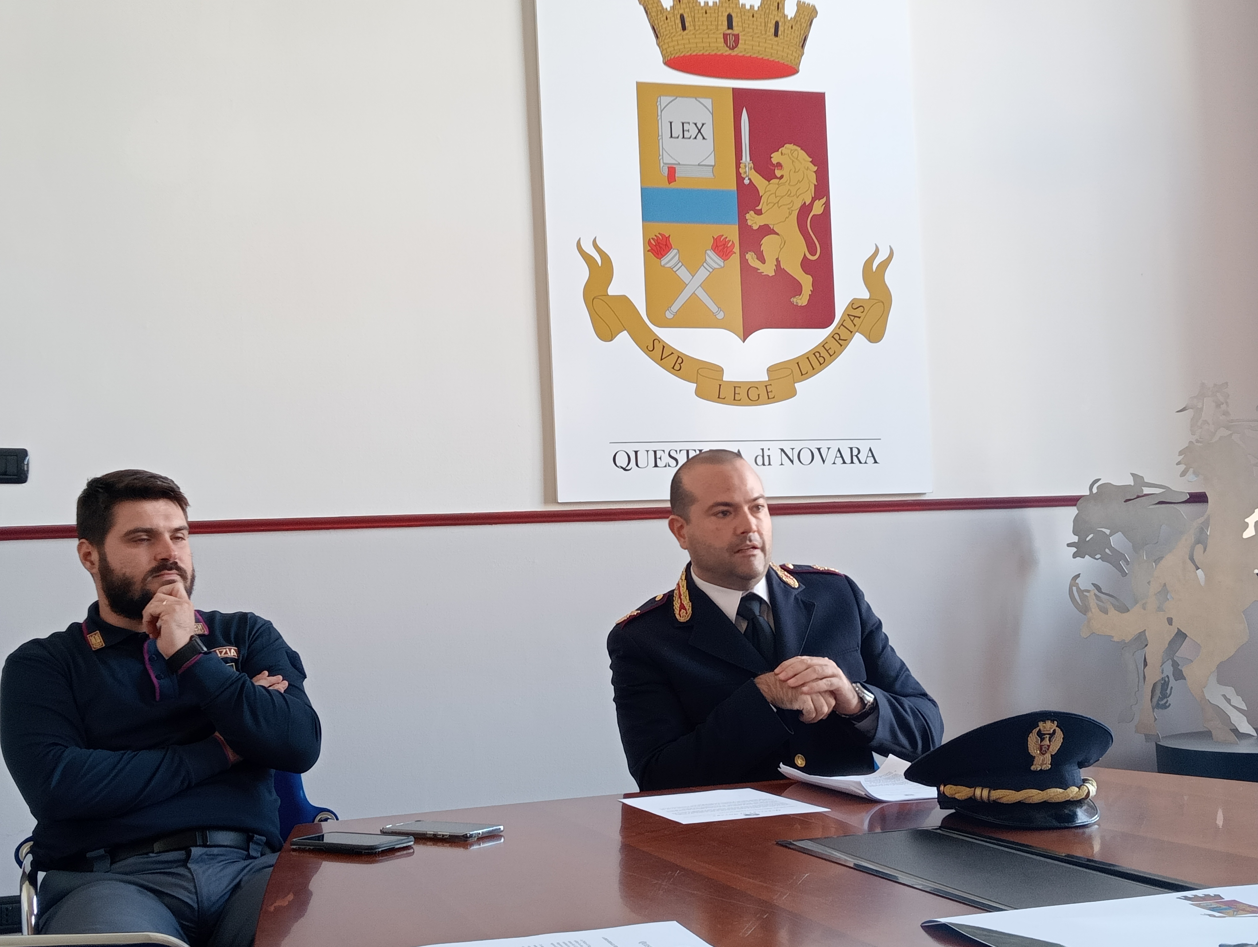 Aveva derubato molti negozi del centro di Novara: in carcere un trentenne