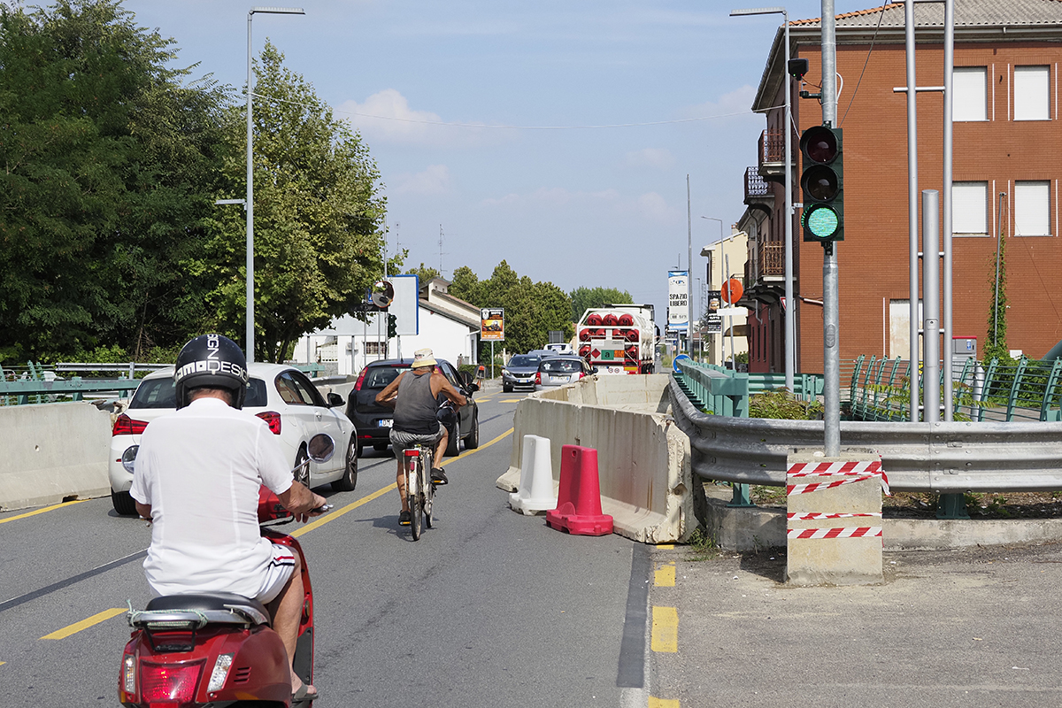 Novara: chiude il passaggio a livello di via Marconi mentre il Ponte del Terdoppio è a senso unico alternato