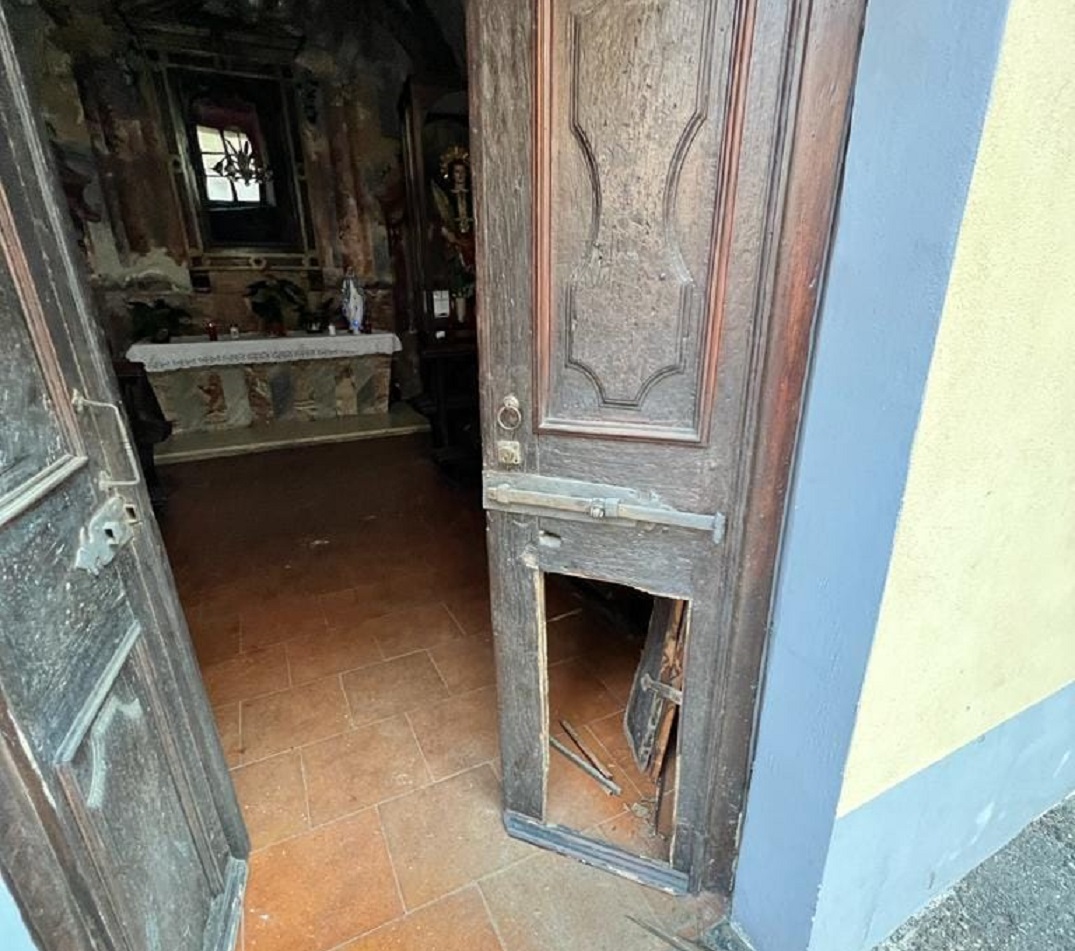 Novara: vandalizzata e danneggiata la chiesetta della Madonnina a Sant’Agabio