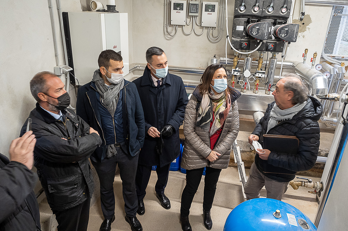 I termosifoni delle case popolari di Novara accesi solo 7 ore al giorno
